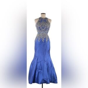 Size 8 Cinderella Divine formal dress